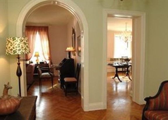 4th image of 13415 Shaker Blvd APT 12G2