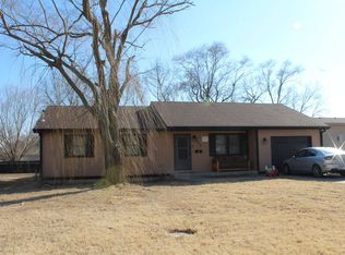 410 E 4th St, Minneapolis, KS 67467