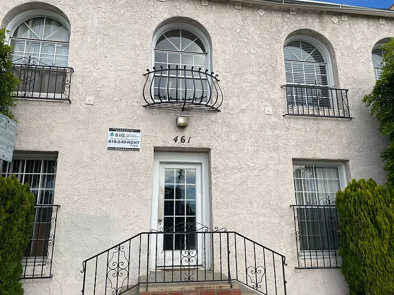 461 W Colorado St — Photo 12