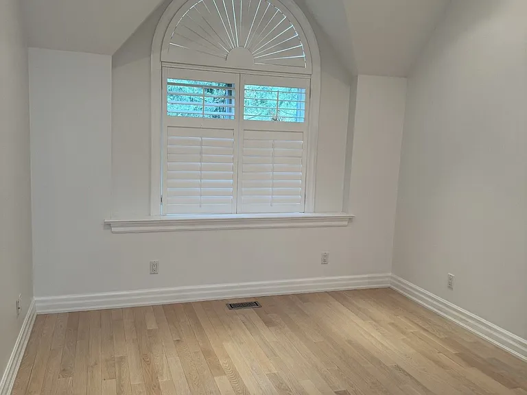 103 Pears Ave — Photo 6