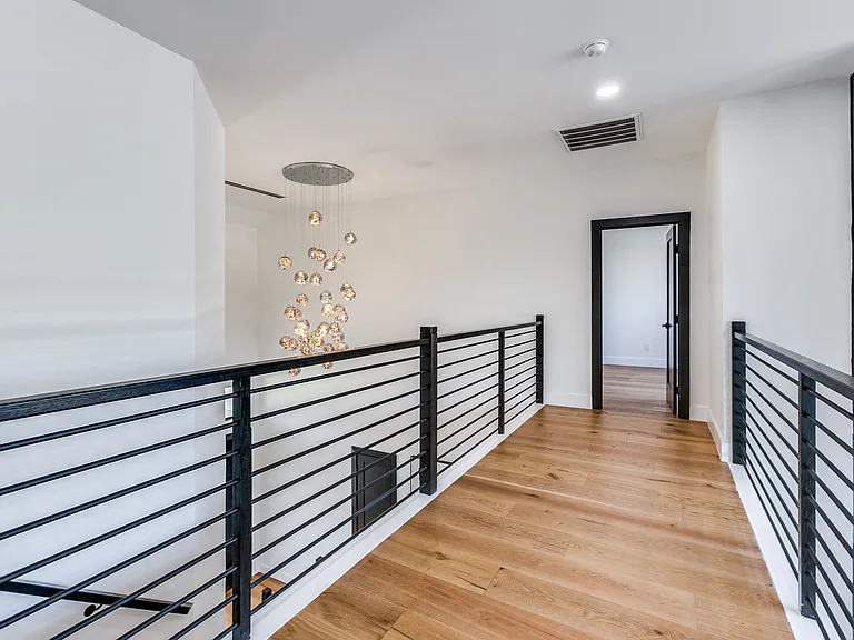 10923 Marsh Ln — Photo 33