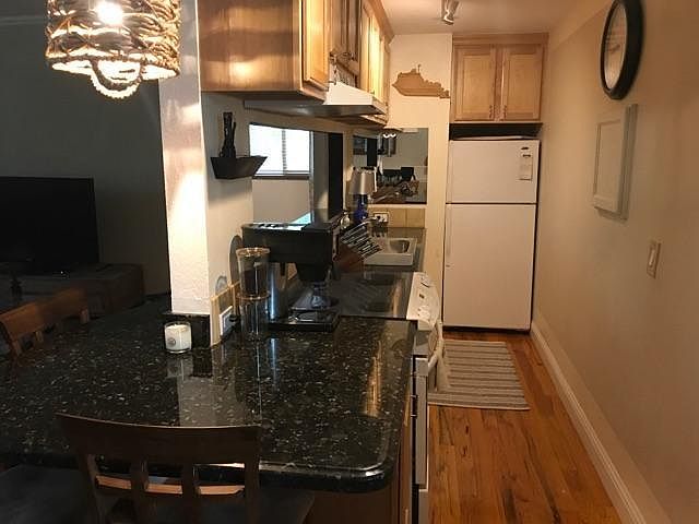 1st image of 1301 S Howard Ave APT A24