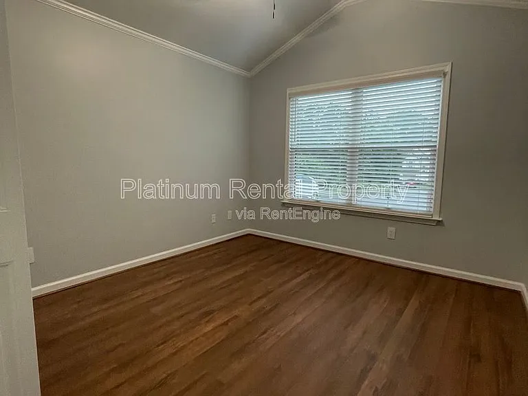 1745 Berry Ct — Photo 23