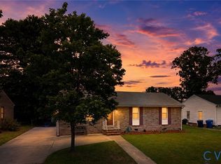 912 Williamsburg Rd, Colonial Heights, VA 23834