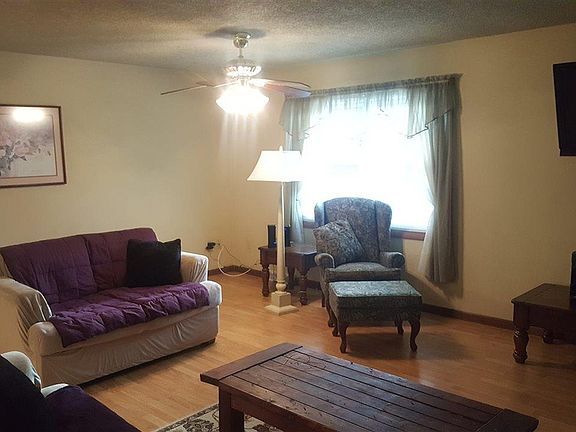 2nd image of 32 Casino Dr