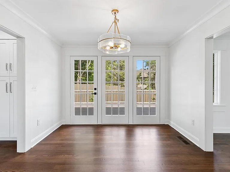 1296 Hilton Dr — Photo 18
