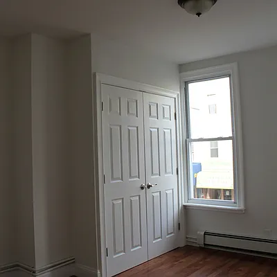 Rented by Nooklyn NYC LLC | media 18