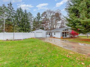 3165 Amelia Ave, Flushing, MI 48433