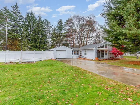 3165 Amelia Ave, Flushing, MI 48433