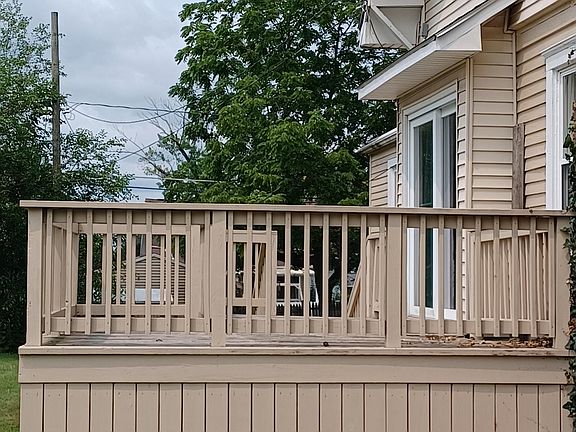 3rd image of 61 Lyle Dr #1