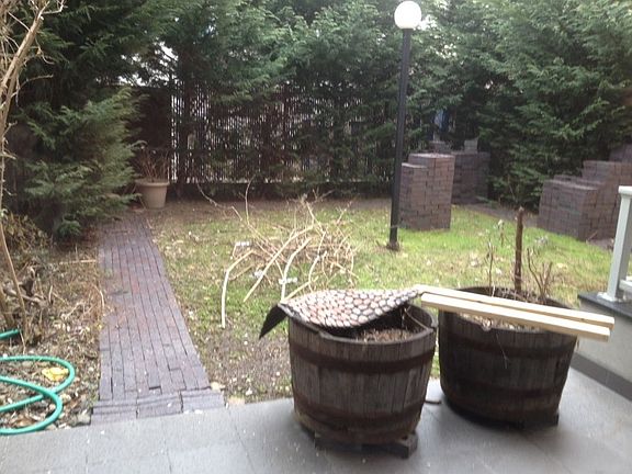 4th image of 2541 22nd St #1