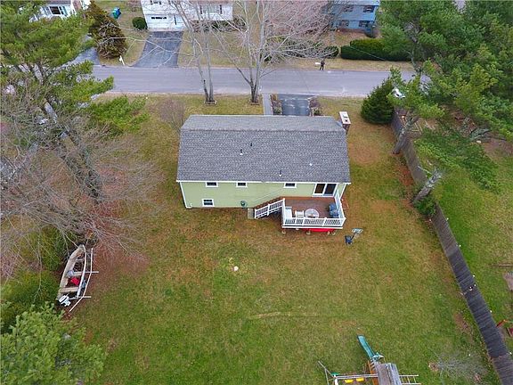 5th image of 107 Andre Ave
