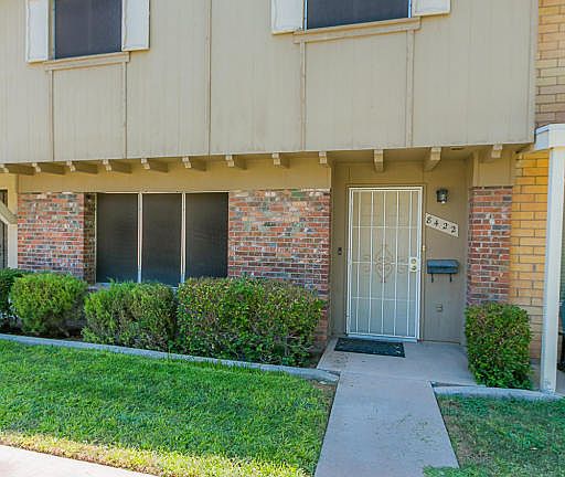 2nd image of 8422 E Montebello Ave
