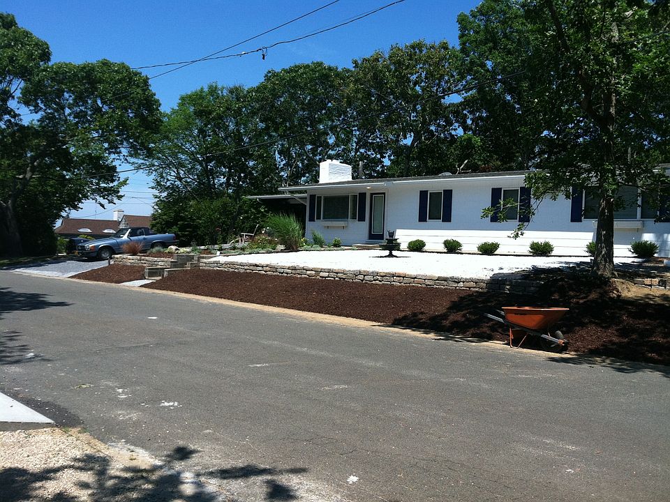 1st image of 48 Terry Dr