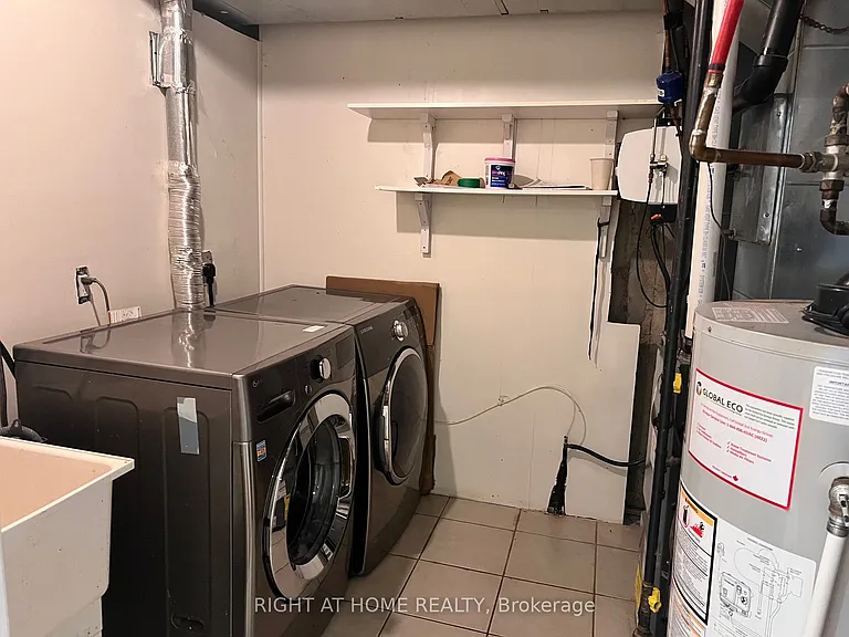 3914 Stardust Dr — Photo 12