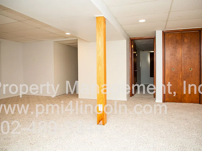 8030 N Hazelwood Dr — Photo 29