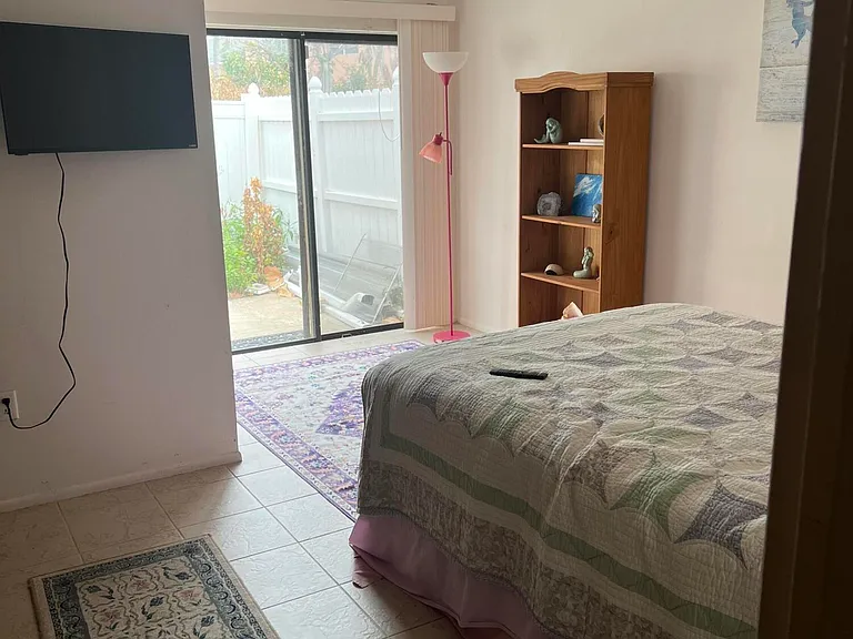 8154 Ridgewood Ave — Photo 15