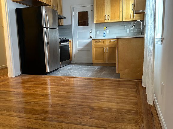 Dining/kitchen