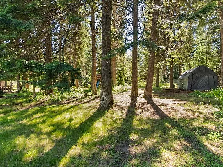 12773 N Hauser Lake Rd — Photo 28