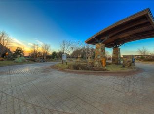 6749 Split Fence Ln, Edmond, OK 73034