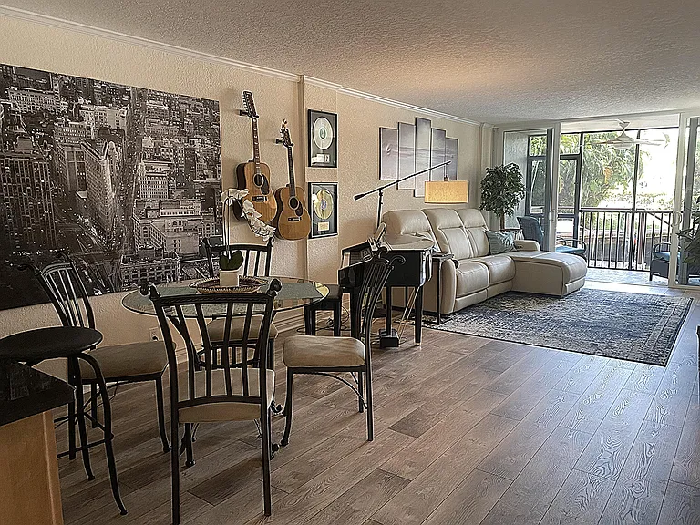 3 Royal Palm Way #102 — Photo 8