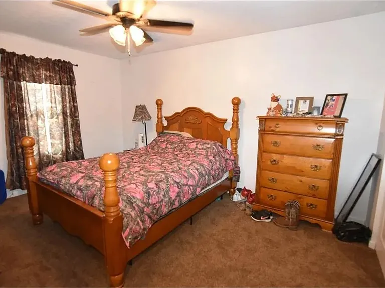 2413 Shadow Bend Dr — Photo 11