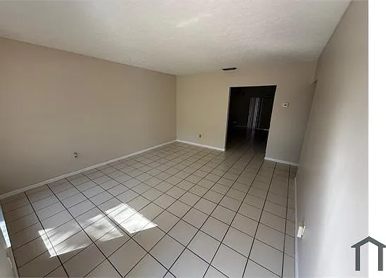 20612 SW 103rd Pl — Photo 4