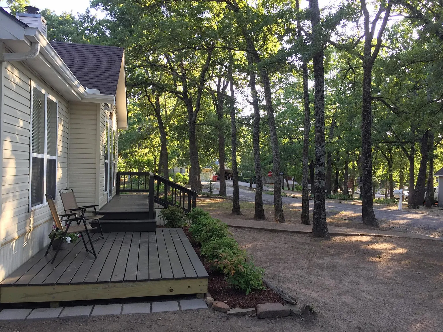 1029 Shoreline Dr — Photo 4