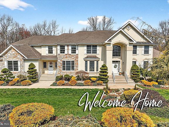 2nd image of 13 Palmer Cir