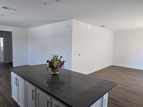 3rd image of 3217 Shrute Dr