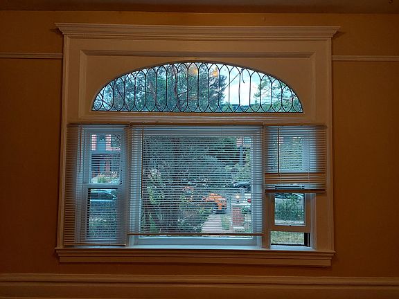 4th image of 1343 N Vine St #1