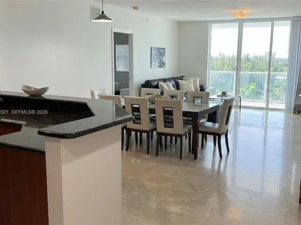 14951 Royal Oaks Ln APT 907, North Miami, FL 33181