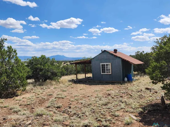 108 Pima Dr, Quemado, NM 87829