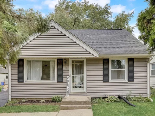 911 South 111th PLACE, West Allis, WI 53214