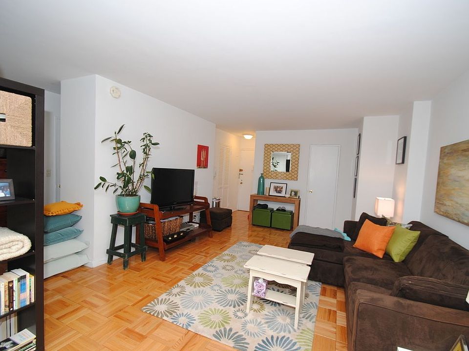 2nd image of 155 E 34th St APT 7H