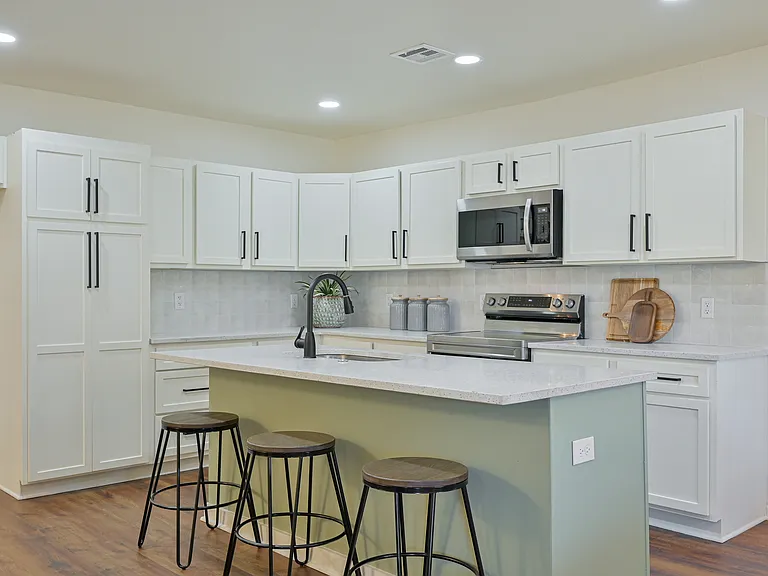 4330 Granger Ave — Photo 18