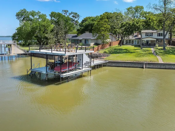 256 Whispering Oaks Trl, Mabank, TX 75156