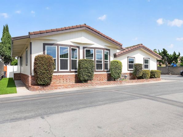 320 N Park Vis #36, Anaheim — photo 1