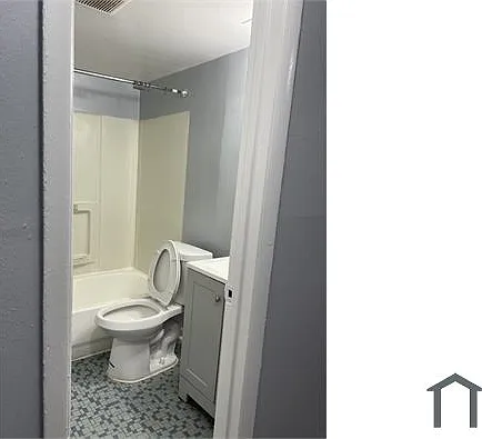 5324 C St SE #101 — Photo 8