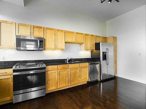 4th image of 51 Lafayette St Unit 610