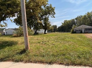 508 Vine St, Center Point, IA 52213