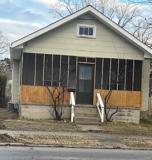 1st image of 10 N West End Blvd
