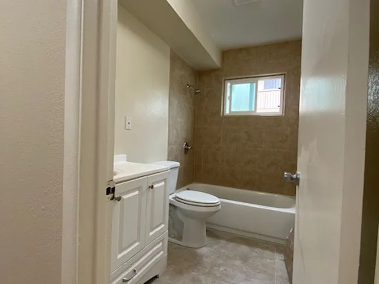 14916 Gagely Dr — Photo 7