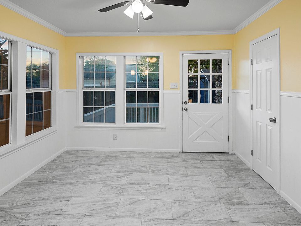 1st image of 406 Southern St