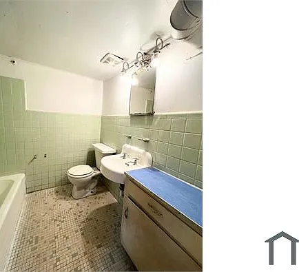 2608 2nd St NW — Photo 9