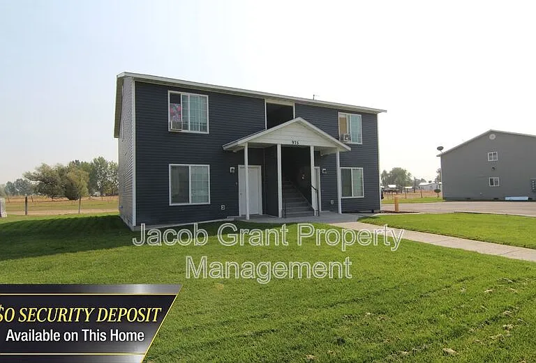 975 Eve Dr #1 — Photo 1