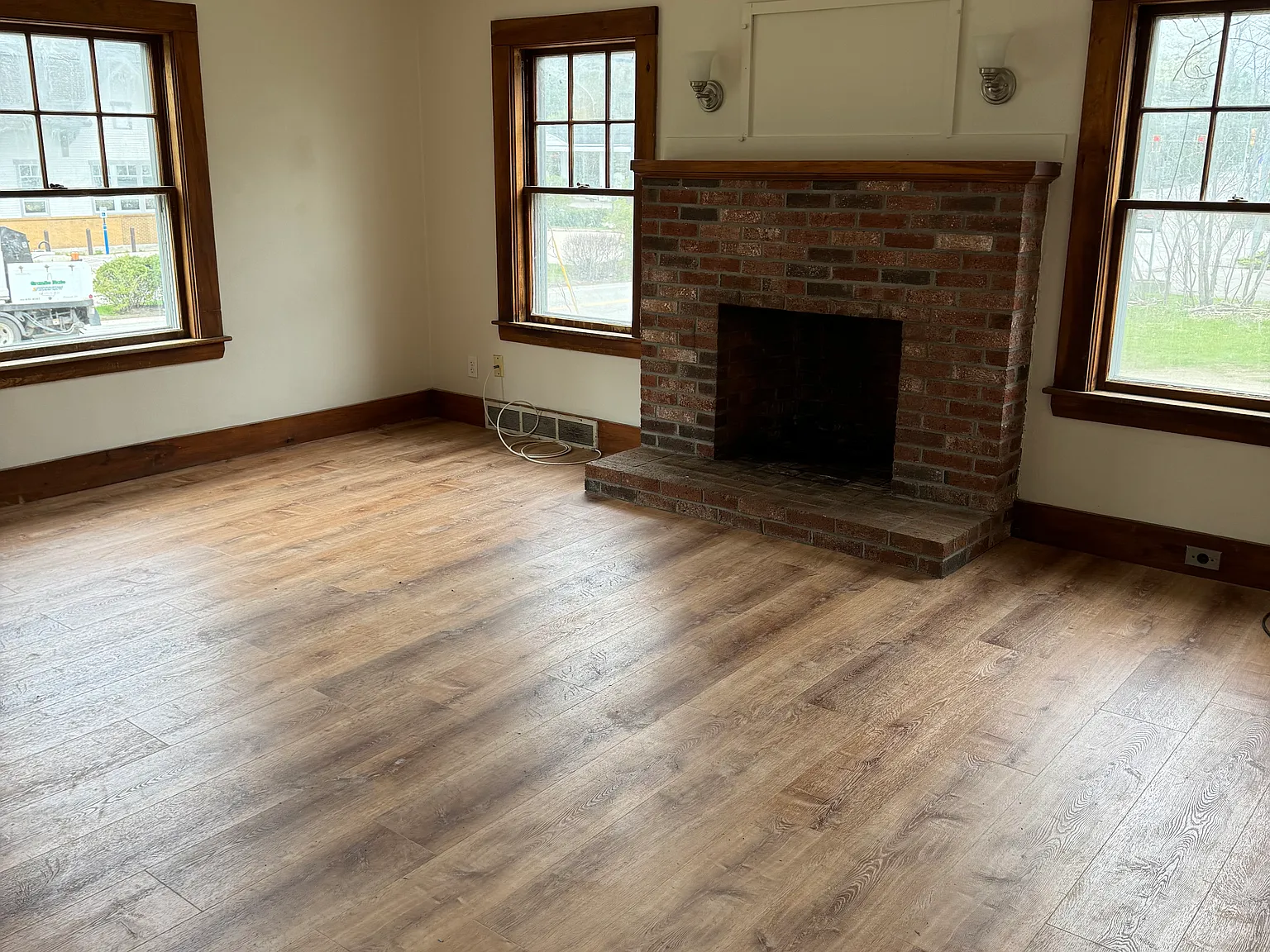 2 bed, 1500 sqft, $4,500 — Photo 4