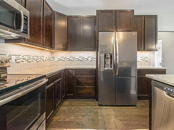 5th image of 5668 Arbor Chase Dr Unit 21