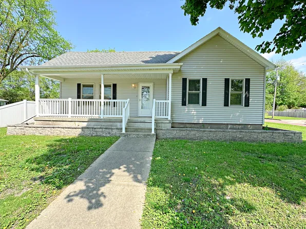 219 S Sterling St, Streator, IL 61364