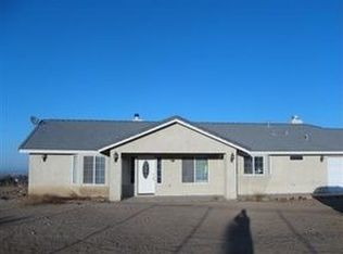 8395 Ailanthus Rd, Phelan, CA 92371